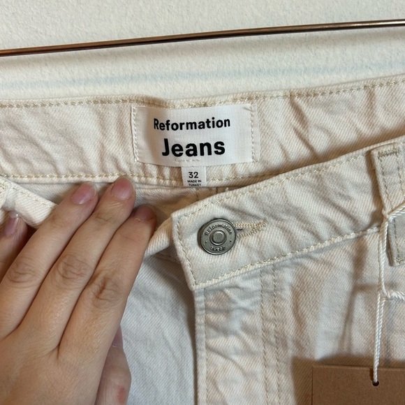 NWT Reformation Wilder High Rise Relaxed Jean Shorts - Picture 6 of 10